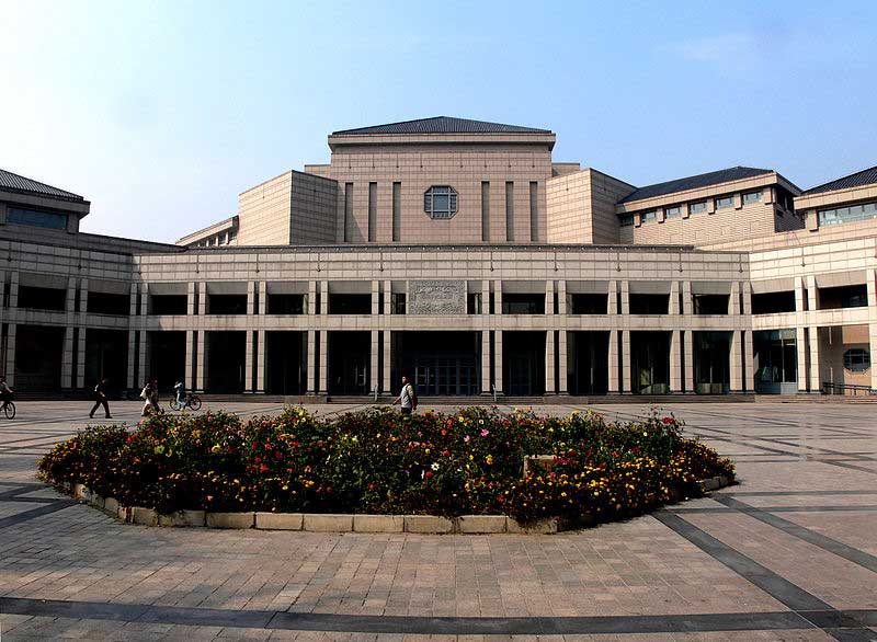 北京大学百年大讲堂